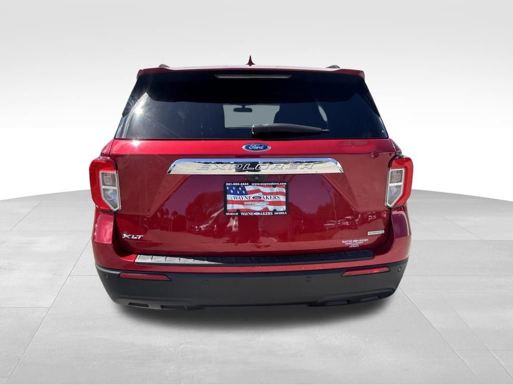 Certified 2020 Ford Explorer XLT image 4