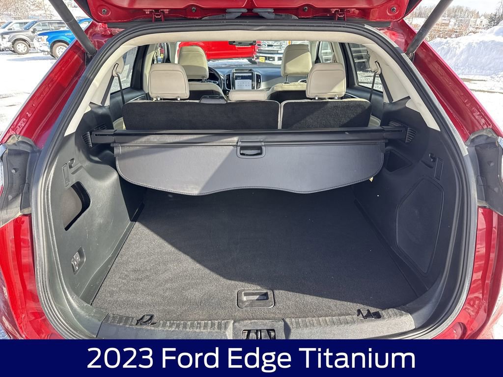 Certified 2023 Ford Edge Titanium w/ Class II Trailer Tow Package image 16