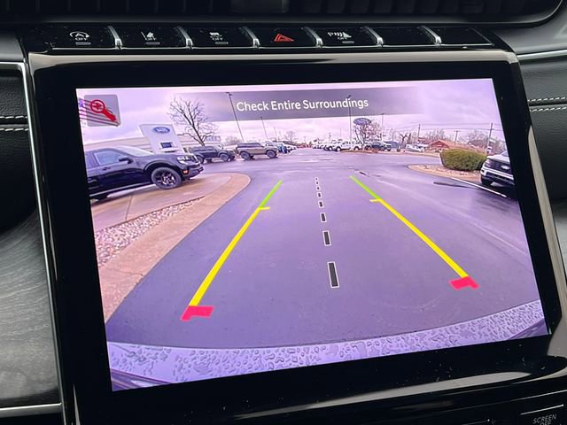 Used 2024 Jeep Grand Cherokee L Limited image 31