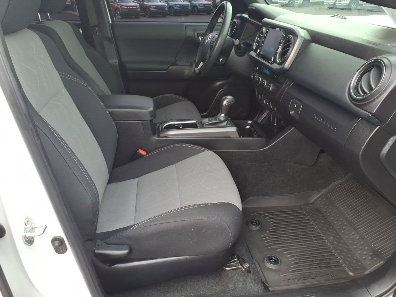 Used 2023 Toyota Tacoma TRD Sport AWD/4WD image 11