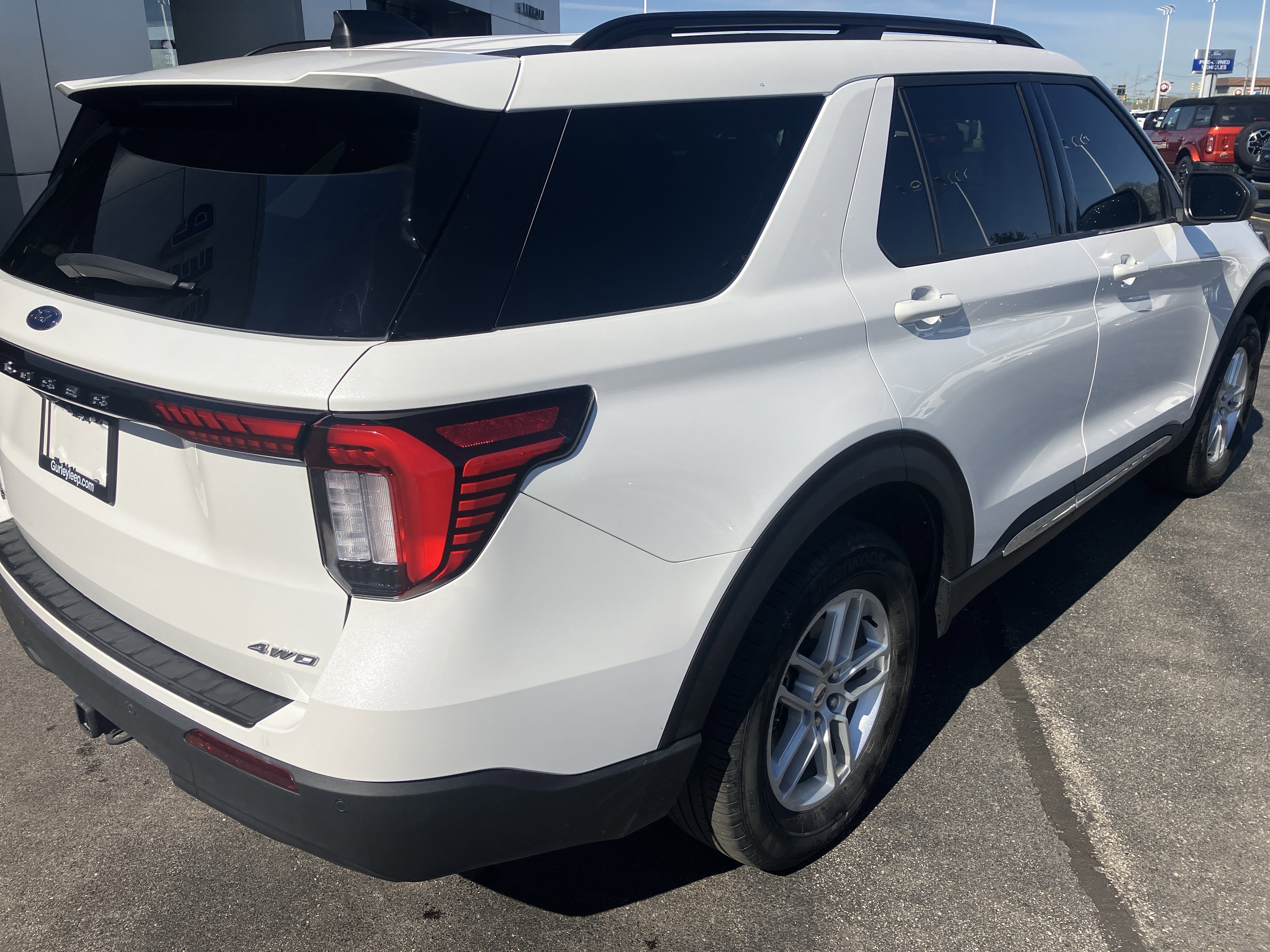 Certified 2025 Ford Explorer Active image 5