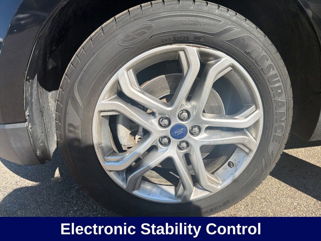 Certified 2018 Ford Edge Titanium AWD/4WD image 13