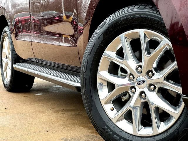 Certified 2021 Ford Expedition XLT image 6