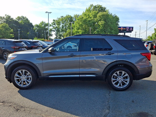 Certified 2023 Ford Explorer XLT w/ Equipment Group 202A AWD/4WD image 6