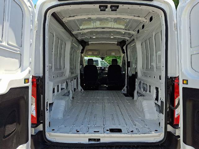 Certified 2023 Ford Transit 250 Medium Roof AWD image 31