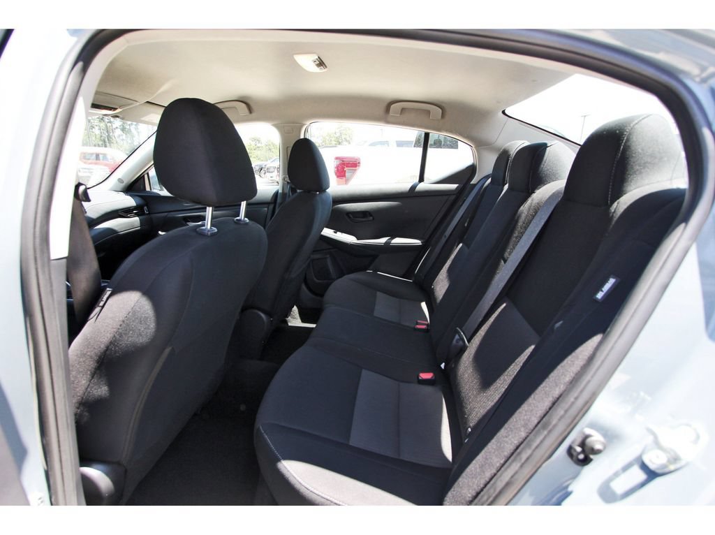 Used 2025 Nissan Sentra SV w/ Trunk Package FWD image 10