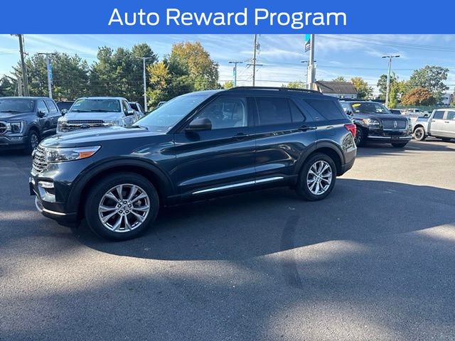 Certified 2023 Ford Explorer XLT w/ Equipment Group 202A AWD/4WD image 3