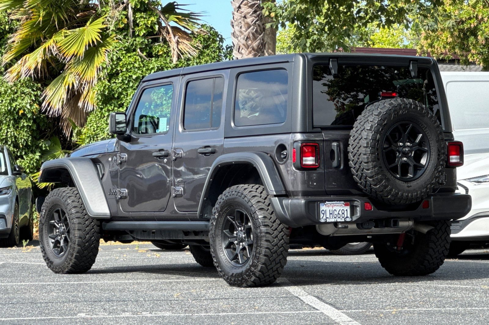 Used 2024 Jeep Wrangler Unlimited Sport AWD/4WD image 6
