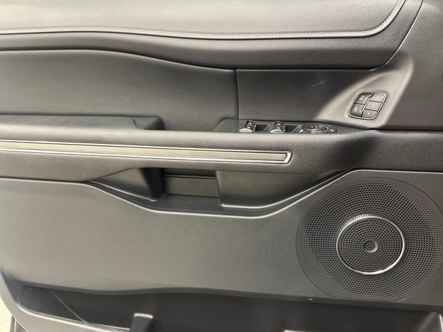 Certified 2022 Ford Expedition XLT image 36