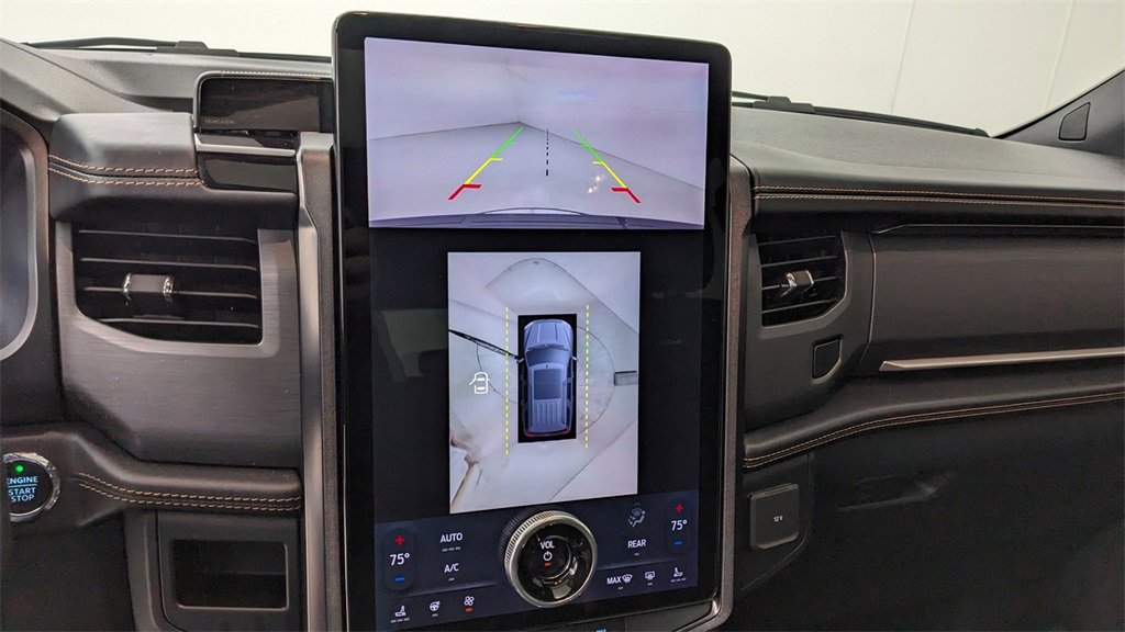 Certified 2023 Ford Expedition Platinum image 30