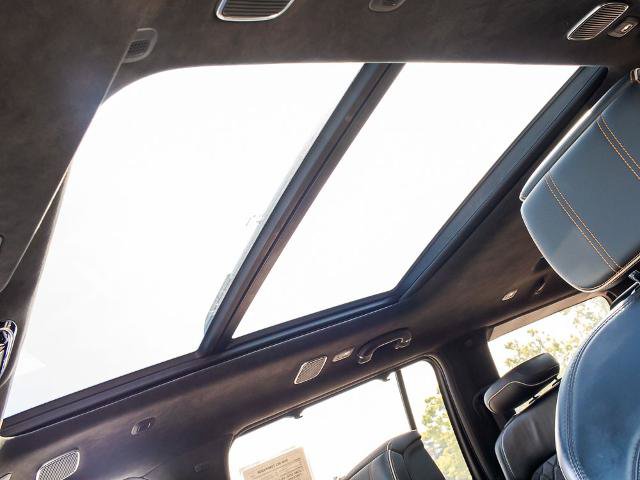 Used 2022 Jeep Grand Wagoneer Series III w/ Rear Seat Video Group 1 AWD/4WD image 24