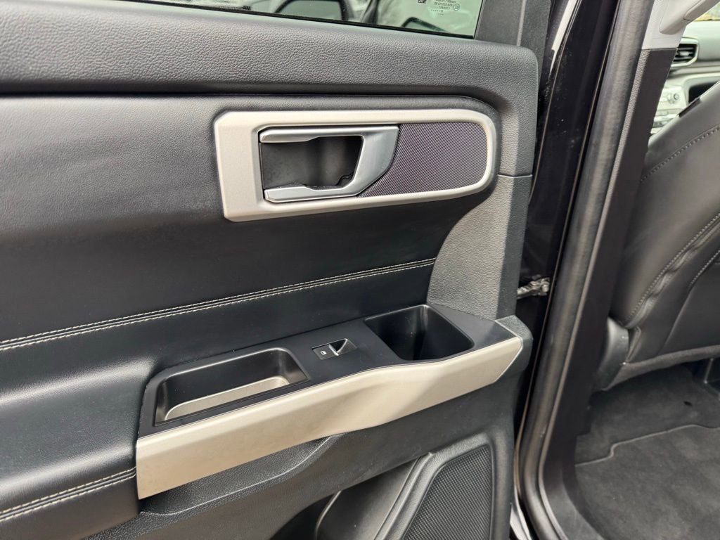 Certified 2022 Ford Explorer XLT image 24