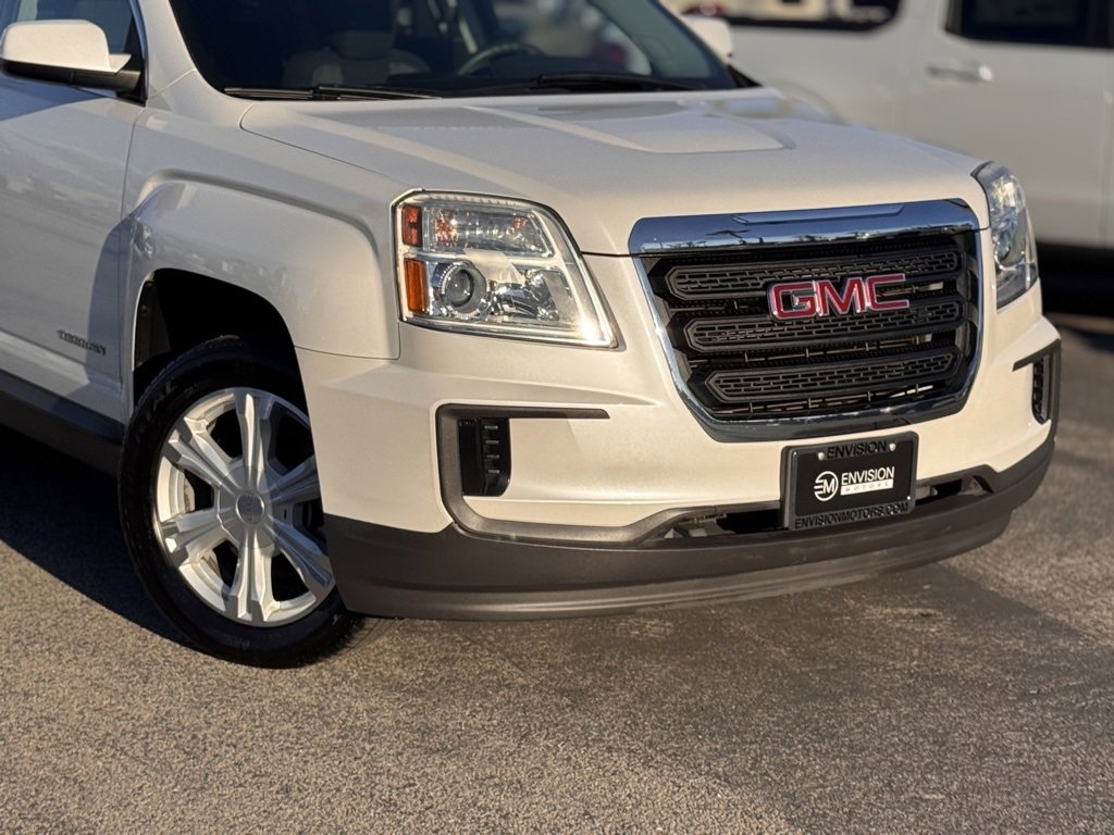 Used 2017 GMC Terrain SLE image 3