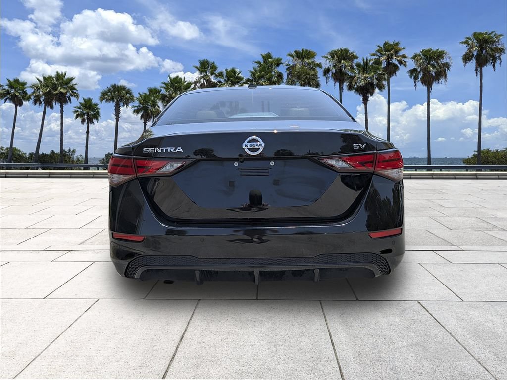 Used 2023 Nissan Sentra SV w/ SV Premium Package FWD image 7