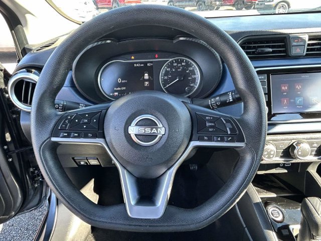 Used 2025 Nissan Versa SV FWD image 32