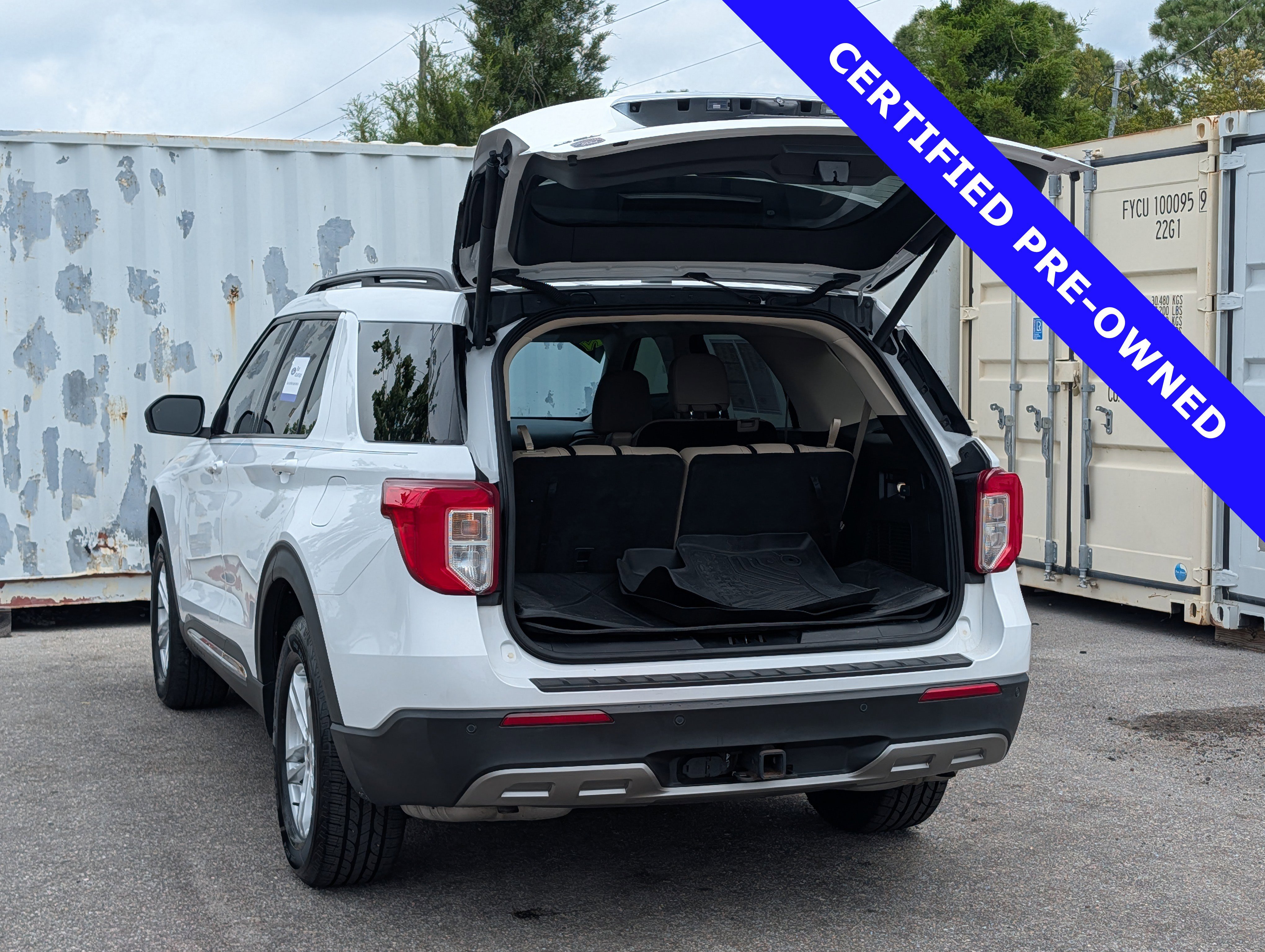 Certified 2021 Ford Explorer XLT w/ Equipment Group 202A AWD/4WD image 13