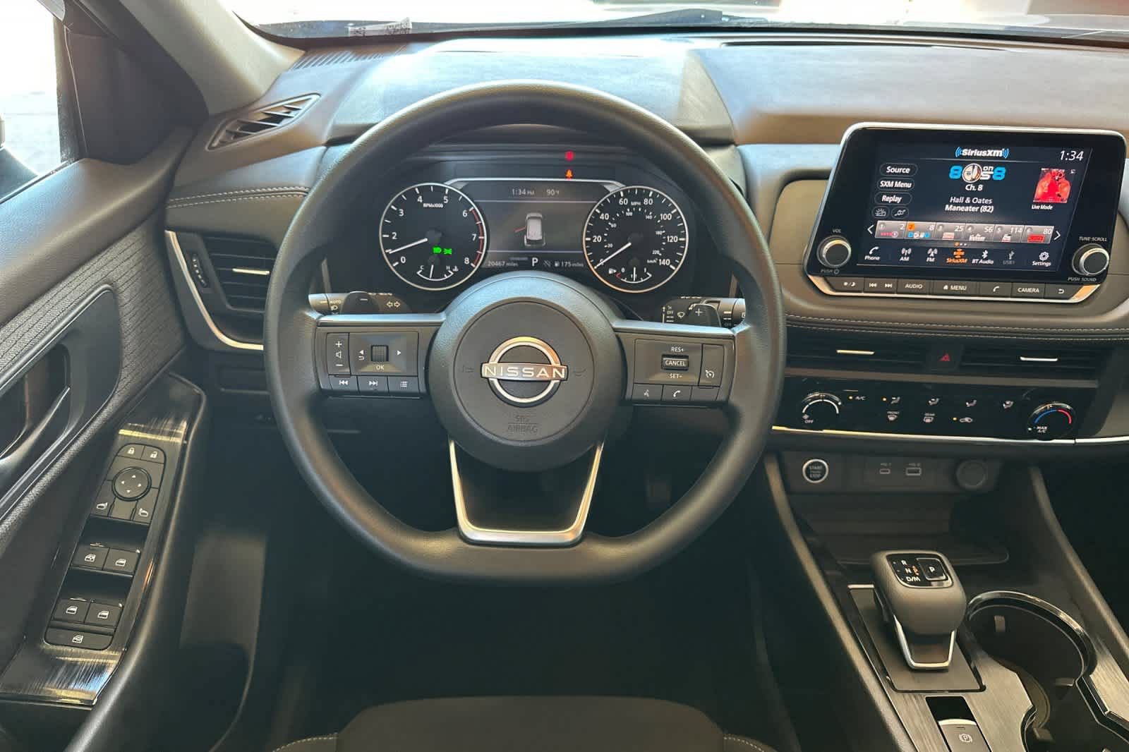 Used 2023 Nissan Rogue S FWD image 14