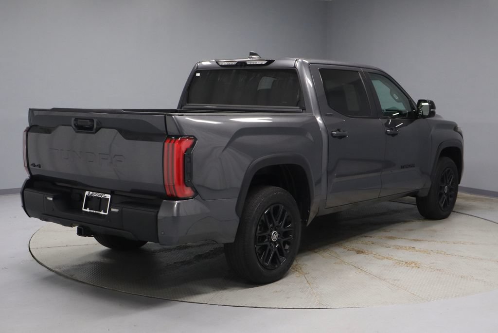 Used 2024 Toyota Tundra Limited AWD/4WD image 13