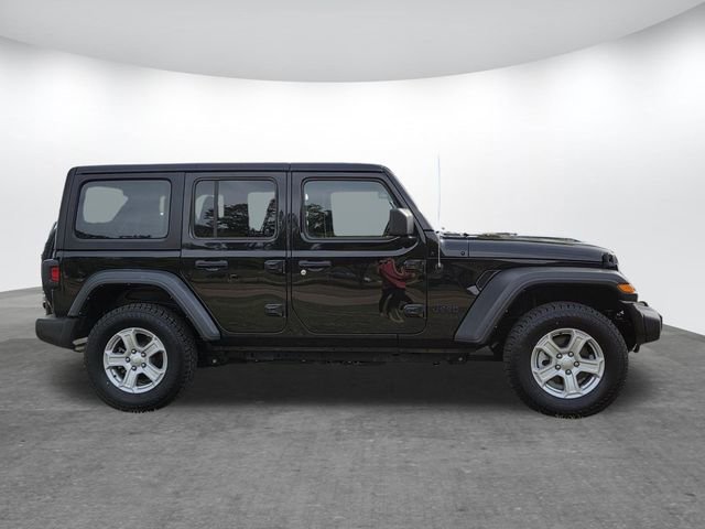 Used 2022 Jeep Wrangler Unlimited Sport image 3