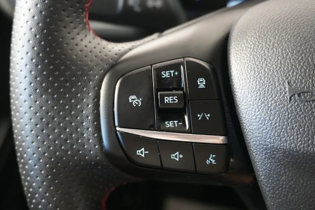 Certified 2023 Ford Escape ST-Line w/ Tech Pack #1 AWD/4WD image 14