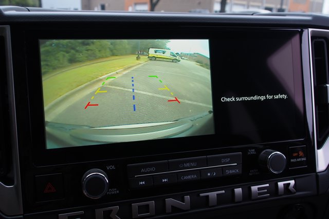 Used 2026 Nissan Frontier SV RWD image 25
