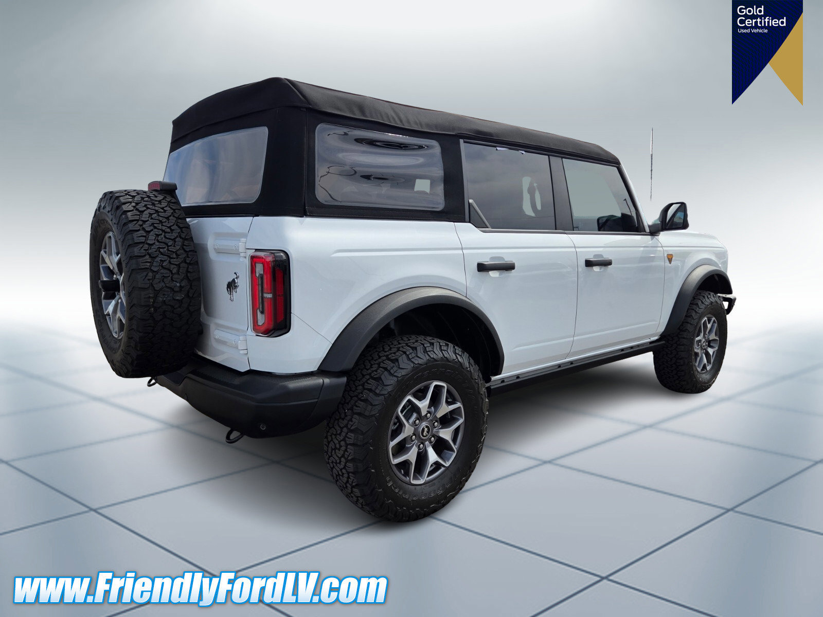 Certified 2024 Ford Bronco Badlands image 4