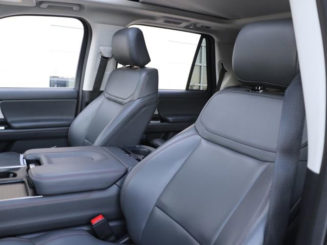 Certified 2025 Ford Expedition Active AWD/4WD image 21