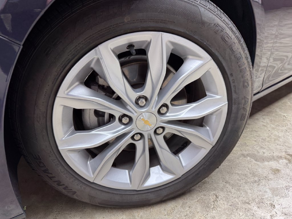 Used 2025 Chevrolet Malibu LT FWD image 30