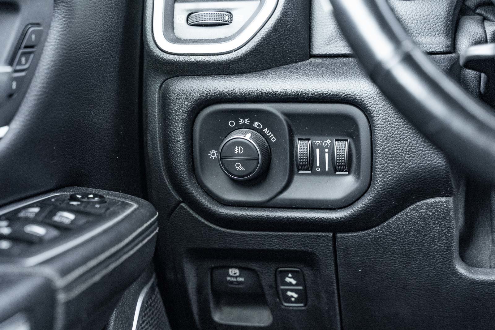 Used 2020 RAM 1500 Laramie w/ Sport Appearance Package AWD/4WD image 26