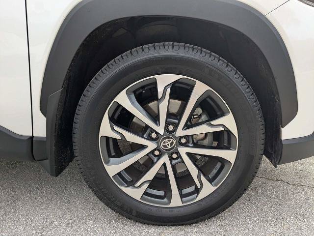 Used 2023 Toyota Corolla Cross XLE AWD/4WD image 11