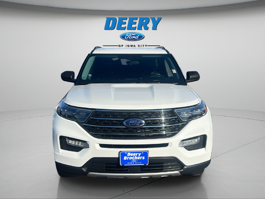 Certified 2022 Ford Explorer XLT w/ Equipment Group 202A AWD/4WD image 17