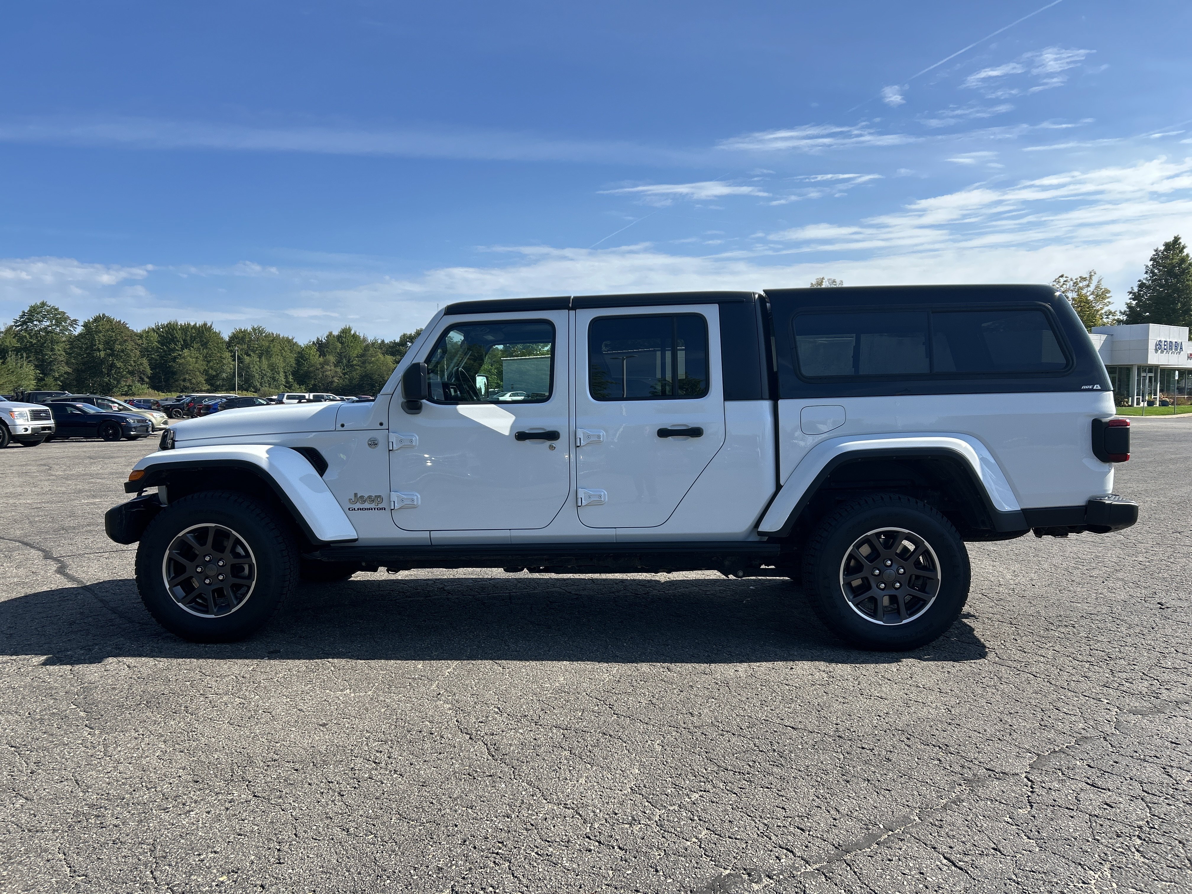 Used 2022 Jeep Gladiator Overland w/ Popular Equipment Package AWD/4WD image 6