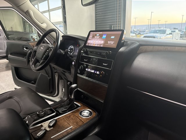 Used 2022 Nissan Armada SL w/ Captain's Chairs Package RWD image 18