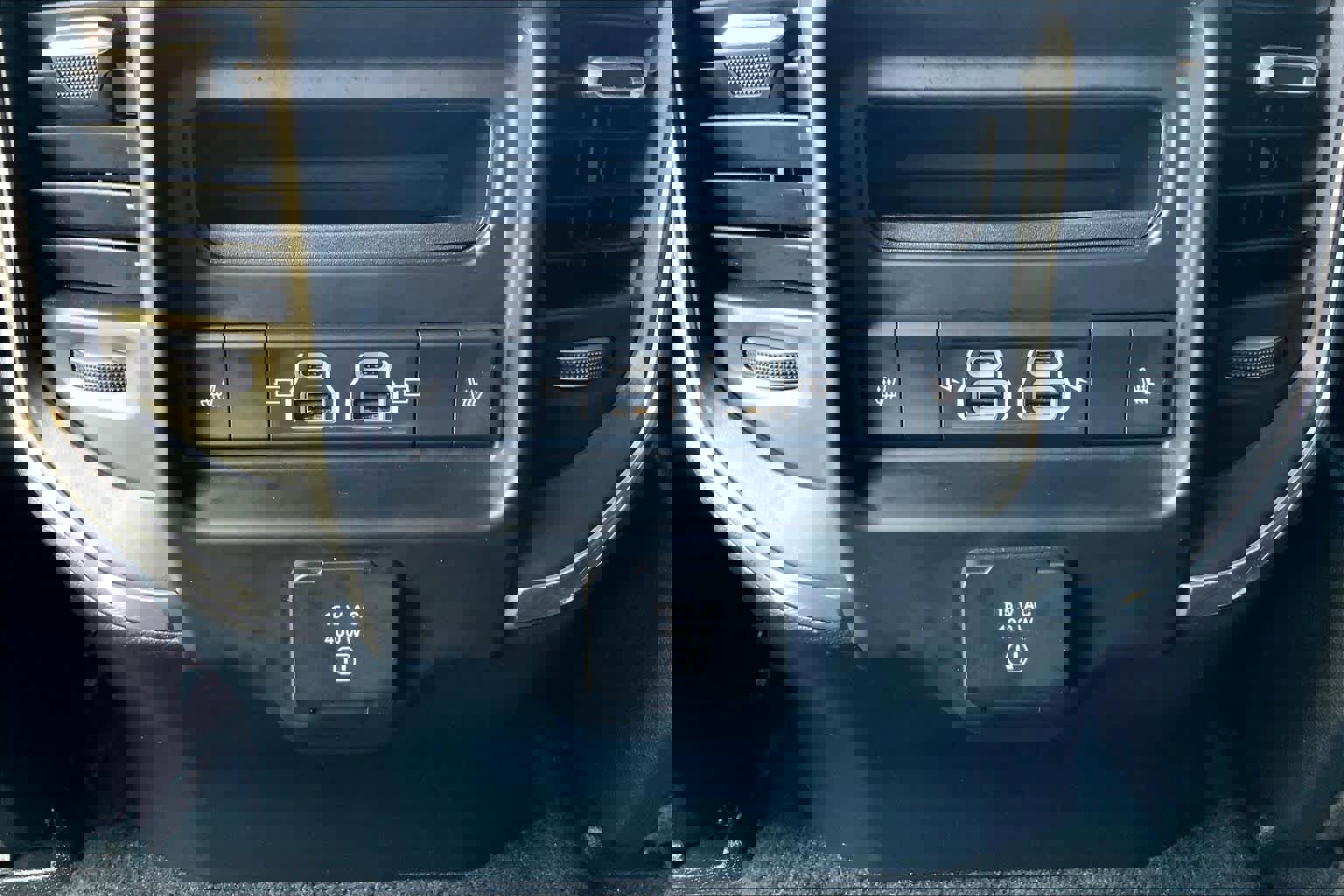 Used 2025 RAM 1500 Laramie w/ Laramie Southwest Edition image 34