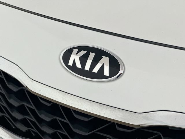 Used 2020 Kia Optima SE image 27