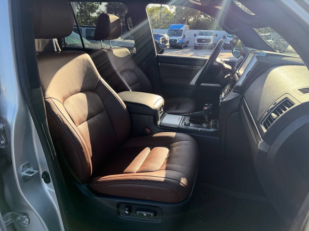 Used 2020 Toyota Land Cruiser AWD/4WD image 18