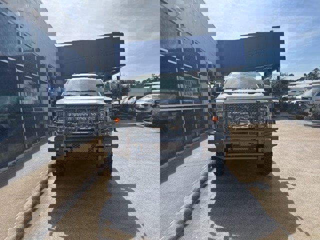 Certified 2017 Ford F250 Lariat w/ Lariat Value Package image 3