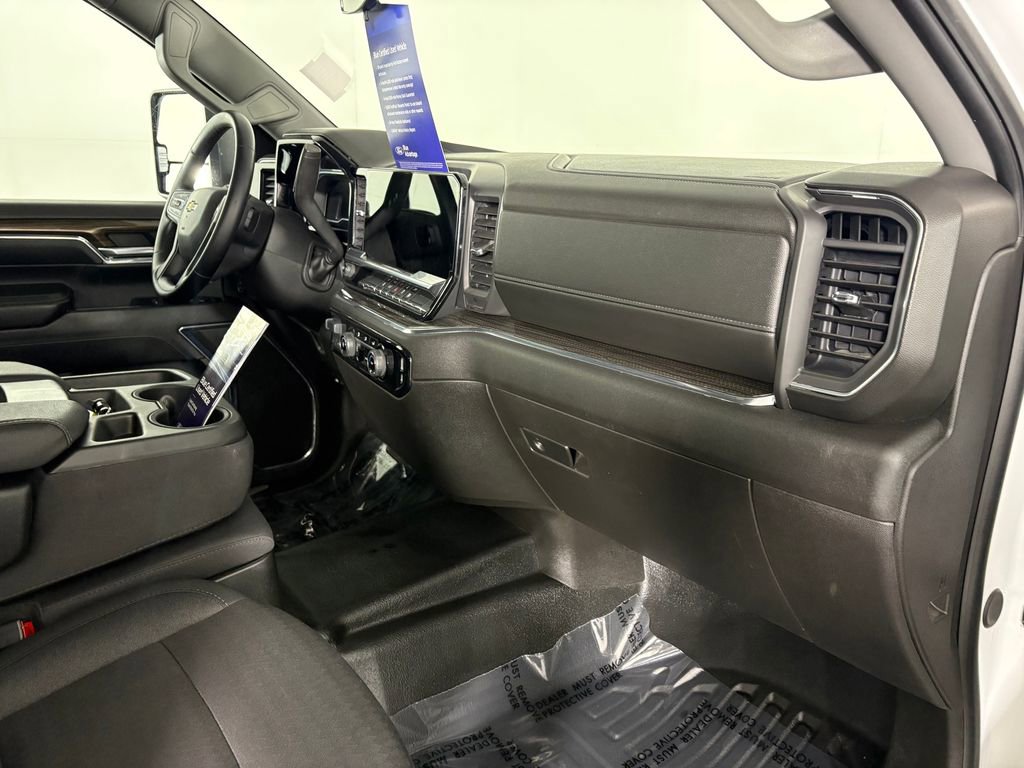 Used 2024 Chevrolet Silverado 3500 LT AWD/4WD image 31