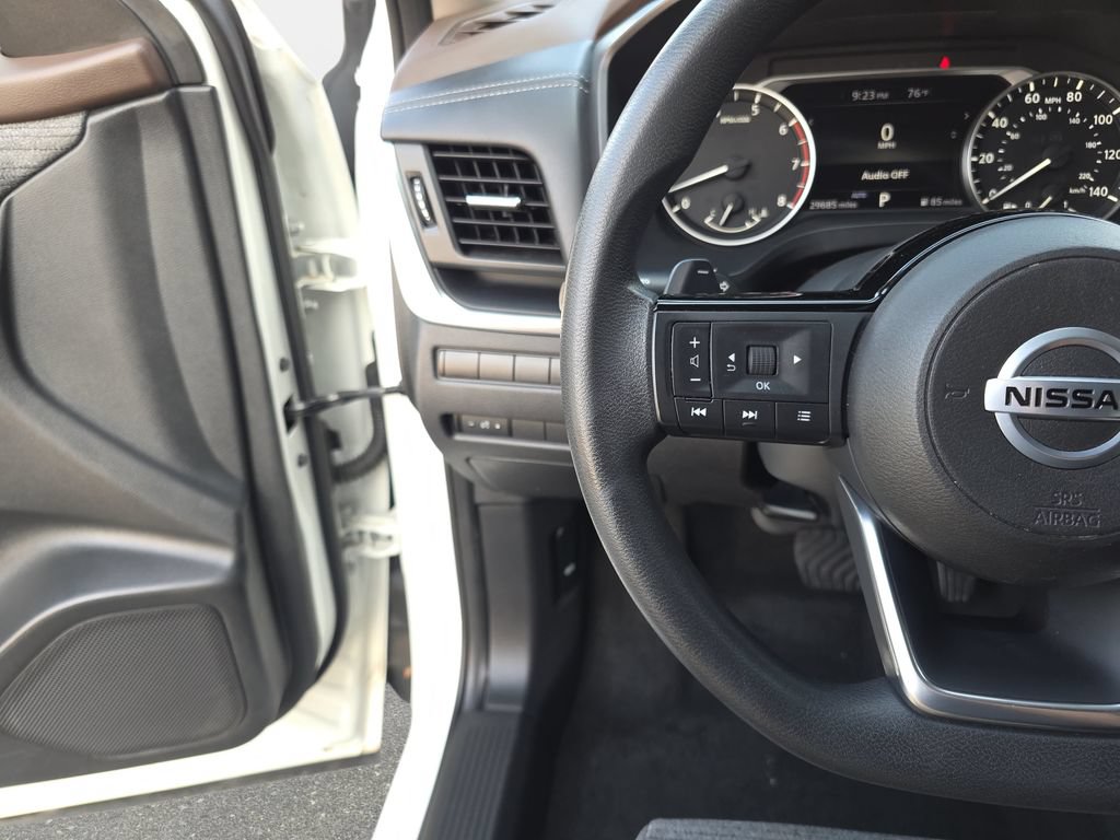 Used 2021 Nissan Rogue S AWD/4WD image 14