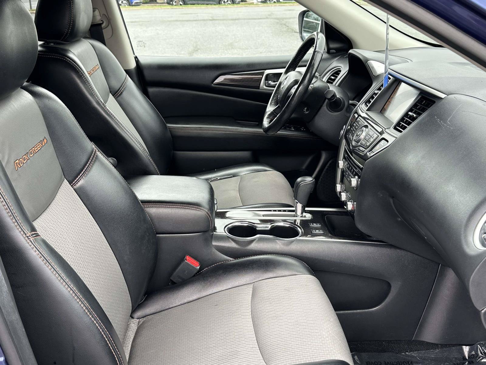 Used 2019 Nissan Pathfinder SV w/ Rock Creek Edition FWD image 10