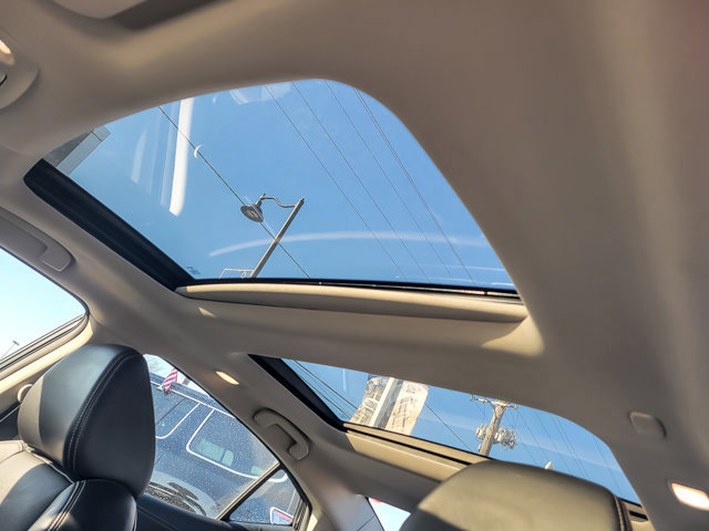 Used 2023 Nissan Maxima SL image 10