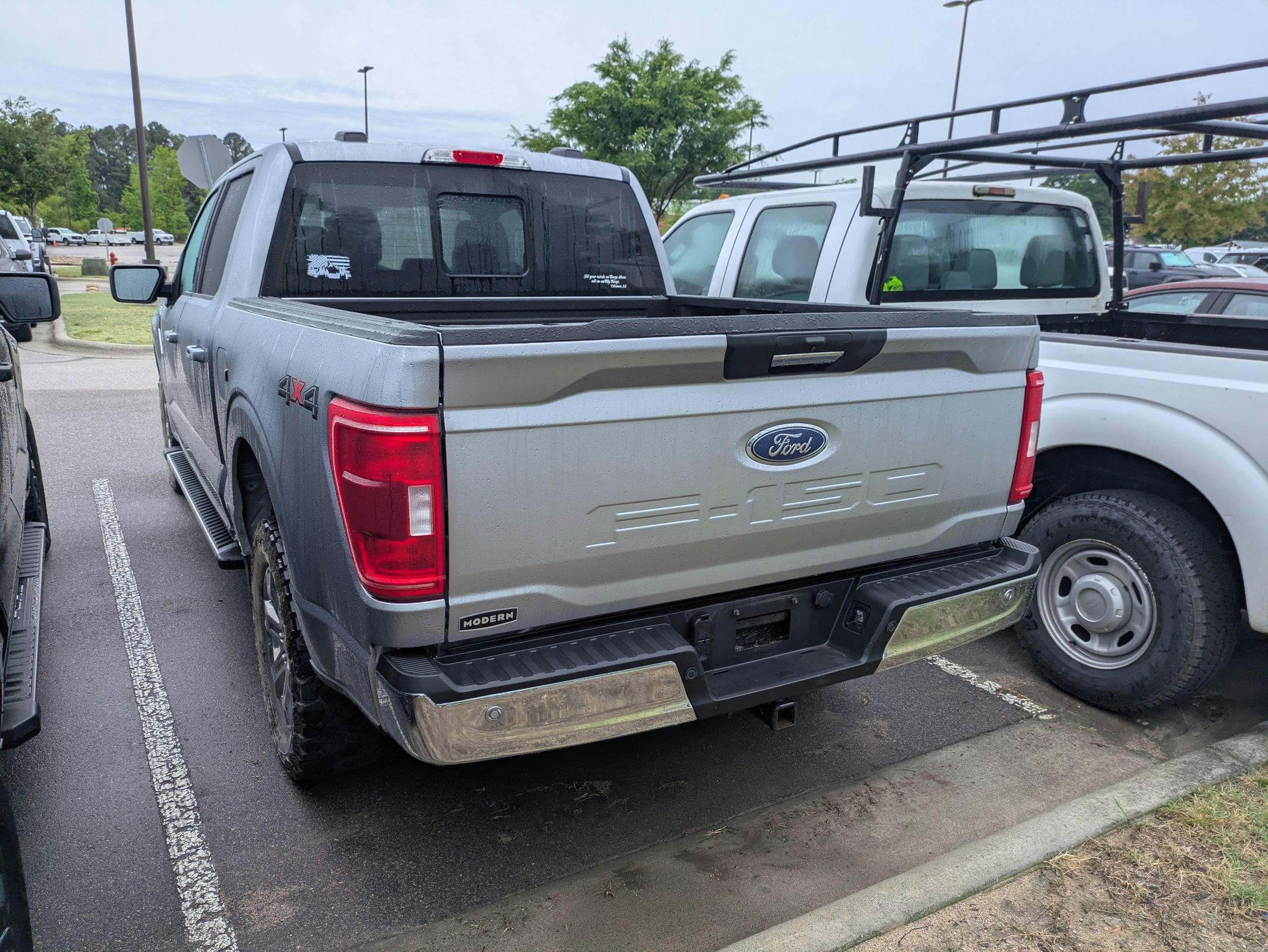 Certified 2022 Ford F150 XLT w/ Equipment Group 301A Mid AWD/4WD image 4