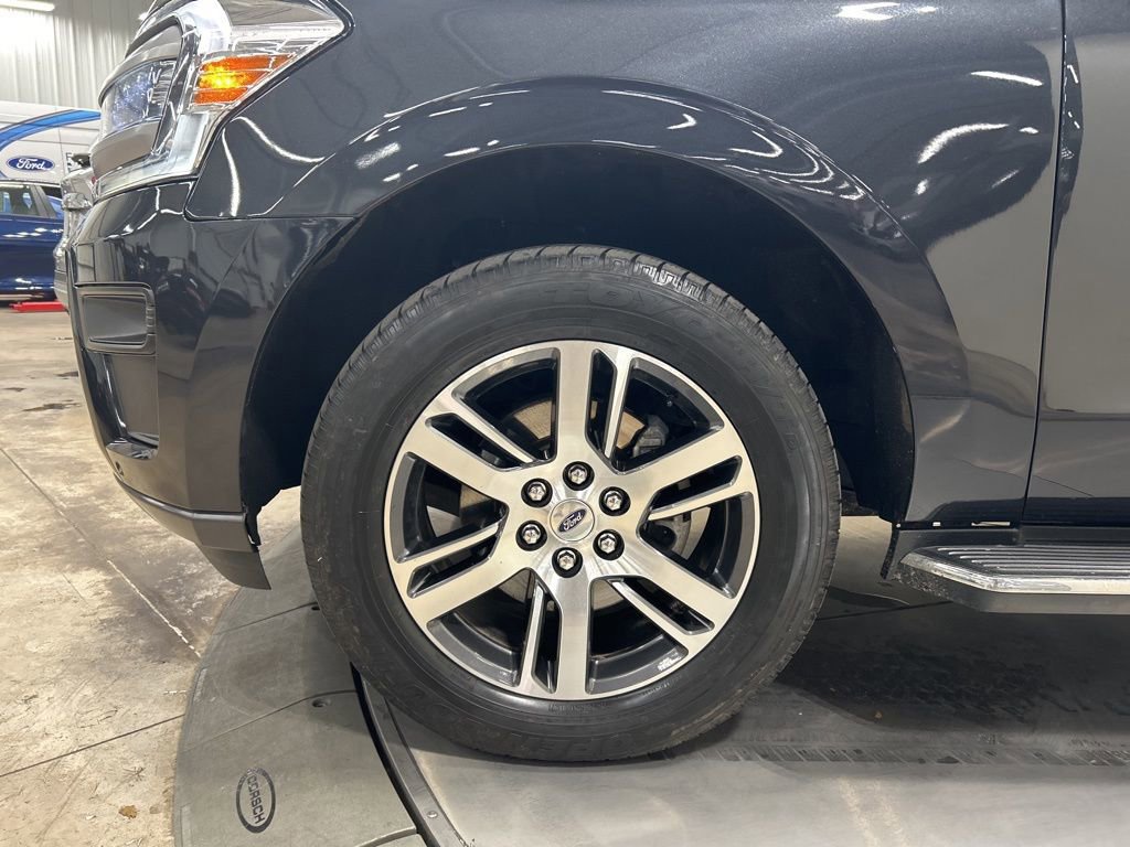 Certified 2022 Ford Expedition Max XLT image 33