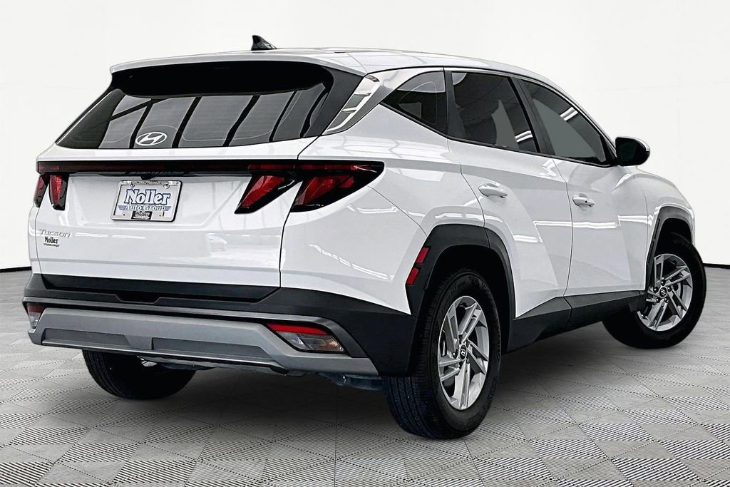 Used 2025 Hyundai Tucson SE FWD image 4