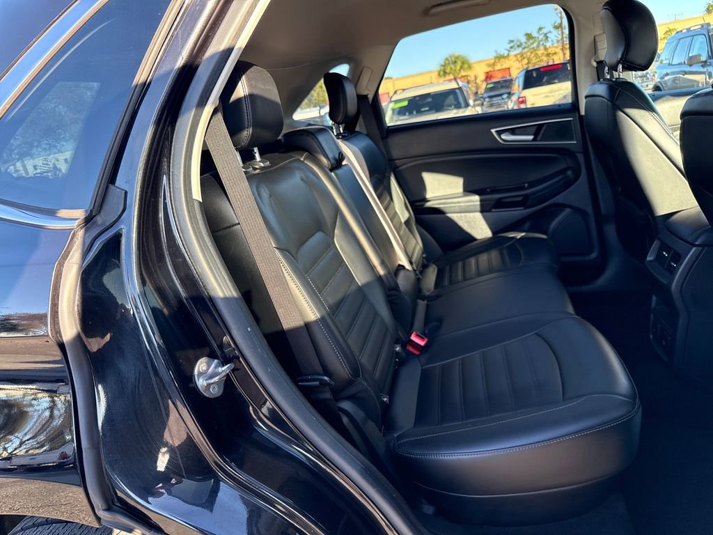 Certified 2019 Ford Edge SEL w/ Equipment Group 201A image 25