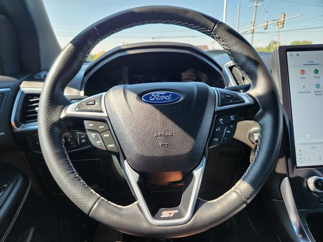 Certified 2022 Ford Edge ST w/ Cargo Accessory Package image 17