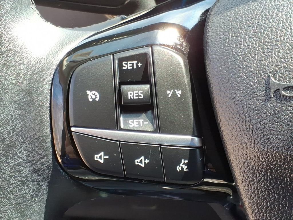 Certified 2023 Ford Escape Active AWD/4WD image 26
