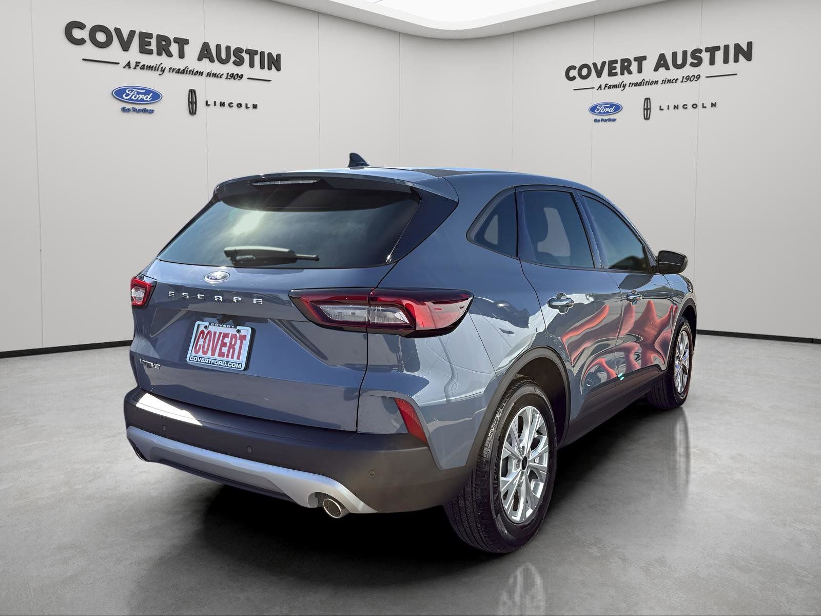 Certified 2025 Ford Escape Active w/ Tech Pack #1 image 5