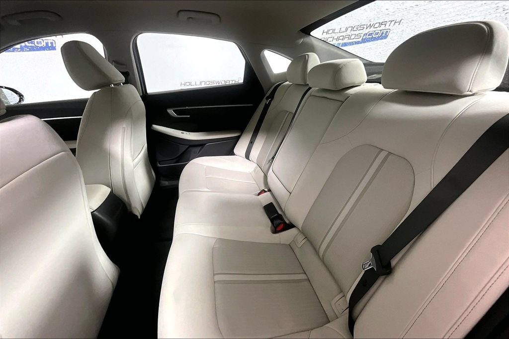 Used 2025 Hyundai Sonata SEL FWD image 21