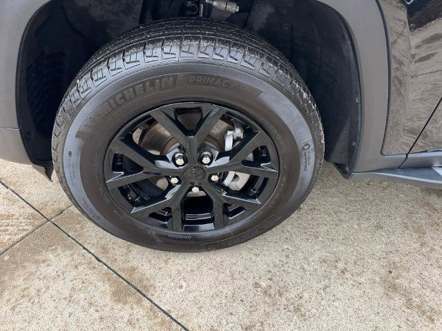 Used 2024 Jeep Grand Cherokee Altitude image 8